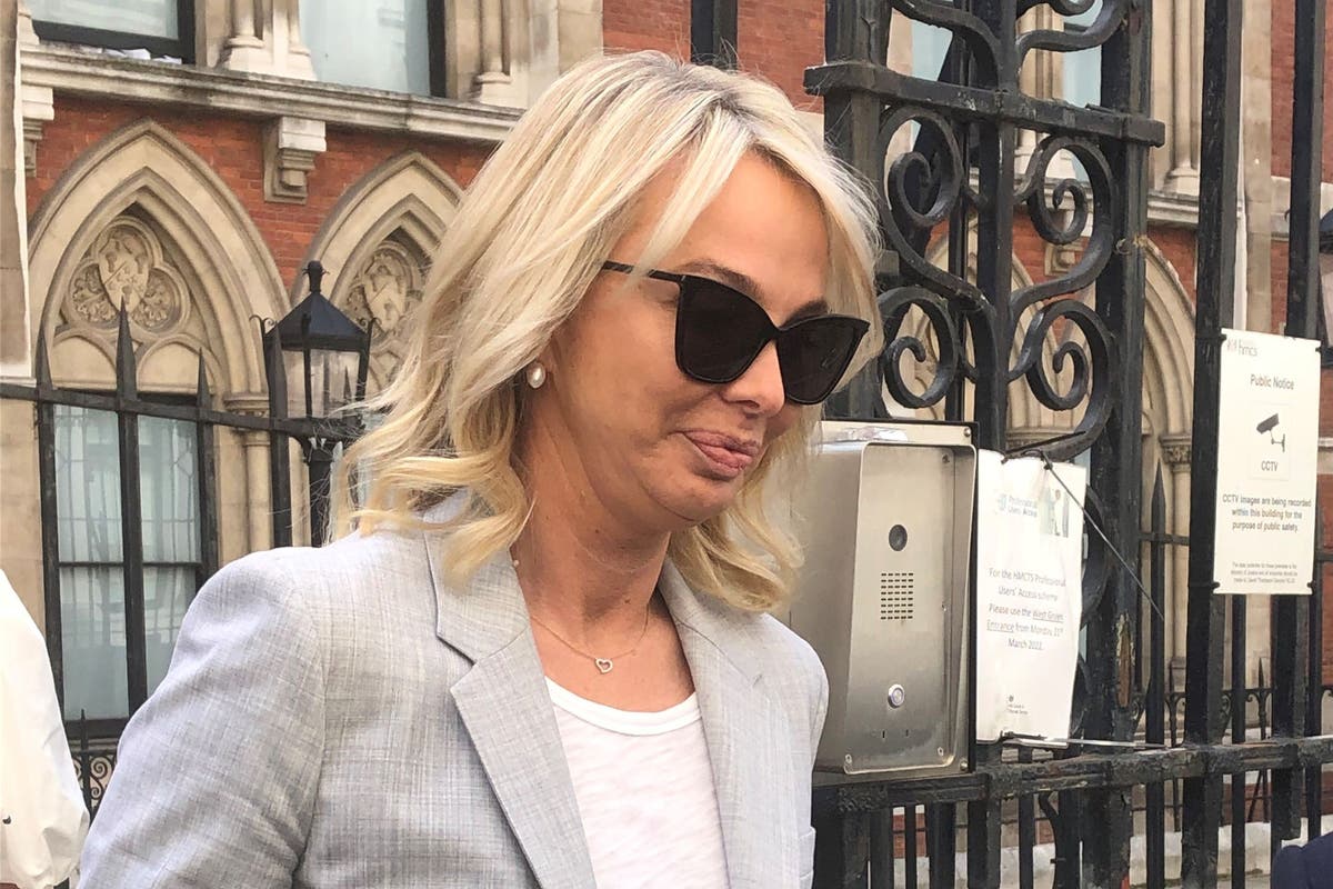 Los jueces de apelación examinan la última pelea entre el ex rey de España y su ex amante