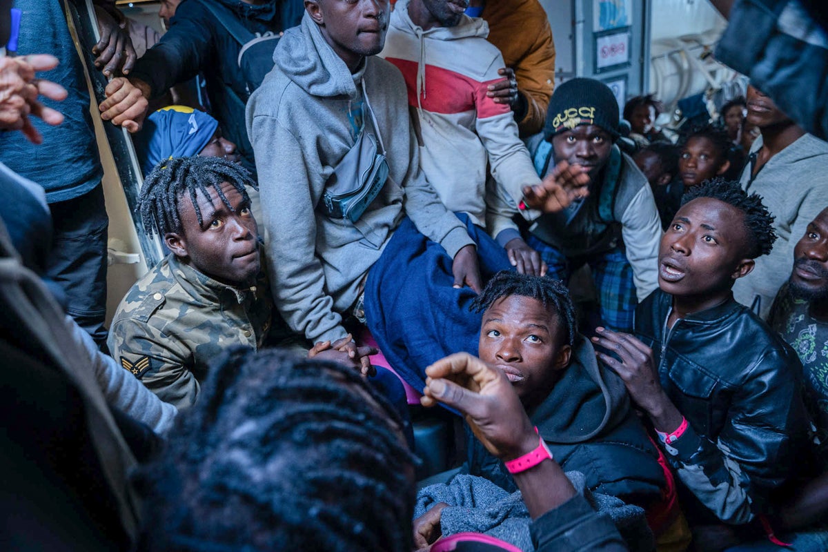 Italy allows 89 migrants to leave rescue ship after days being stranded at sea
