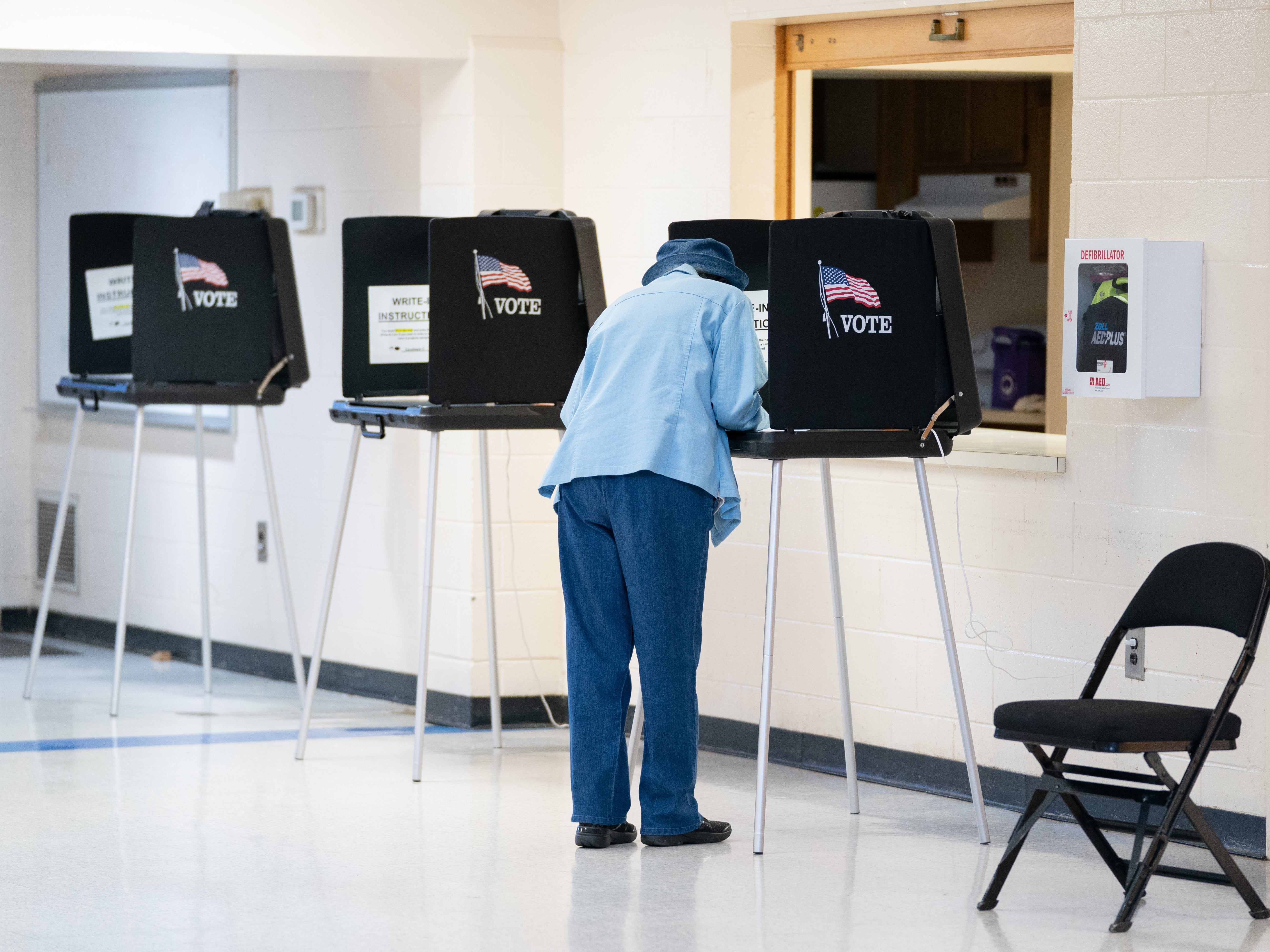 A voter casts a ballot on November 8, 2022 in Winston Salem, North Carolina