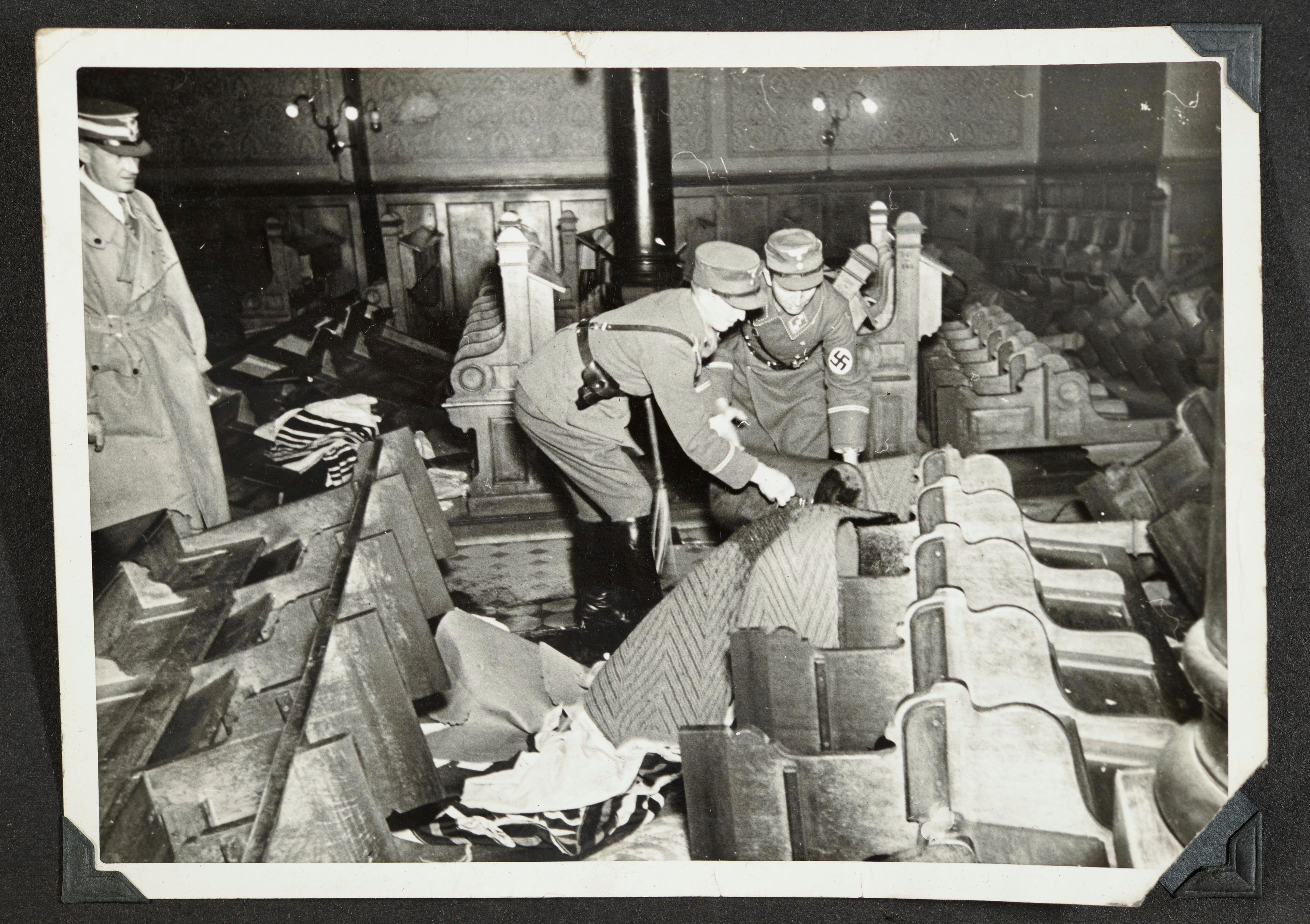 Israel Holocaust Photos