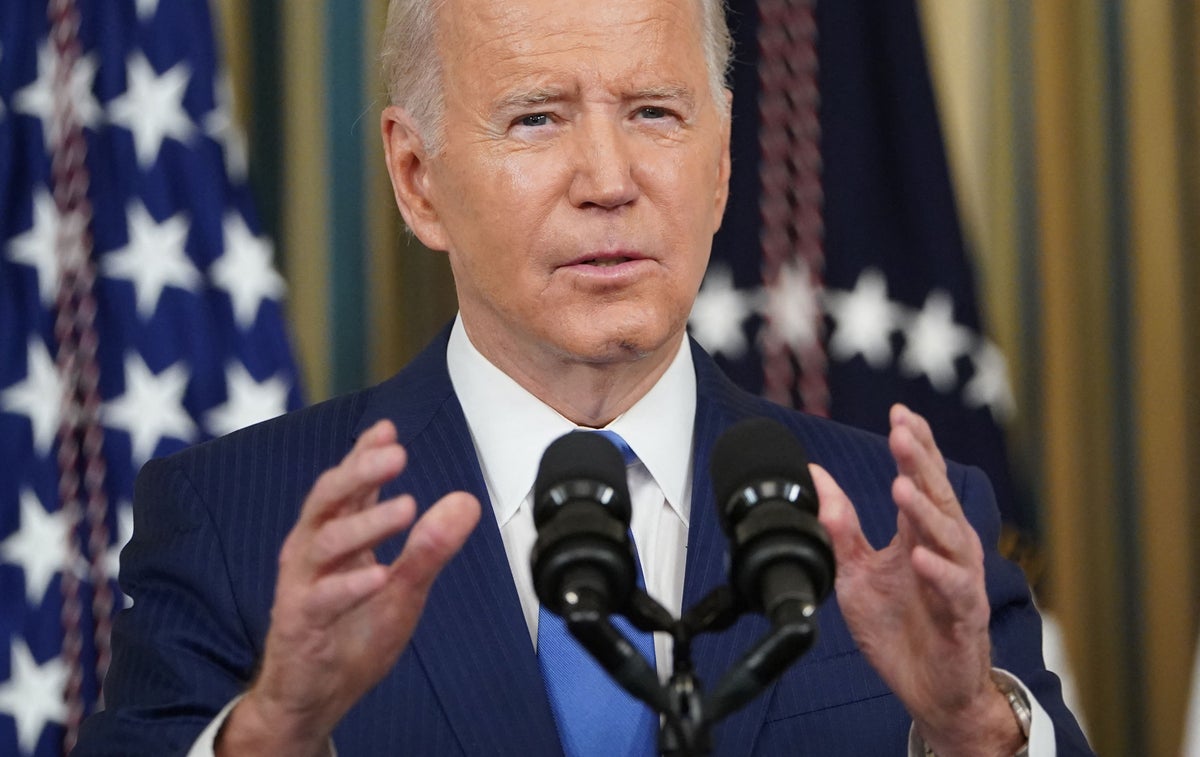 Smirking Biden says he’s enjoying DeSantis-Trump rivalry: ‘It’ll be fun watching them taking on each other’