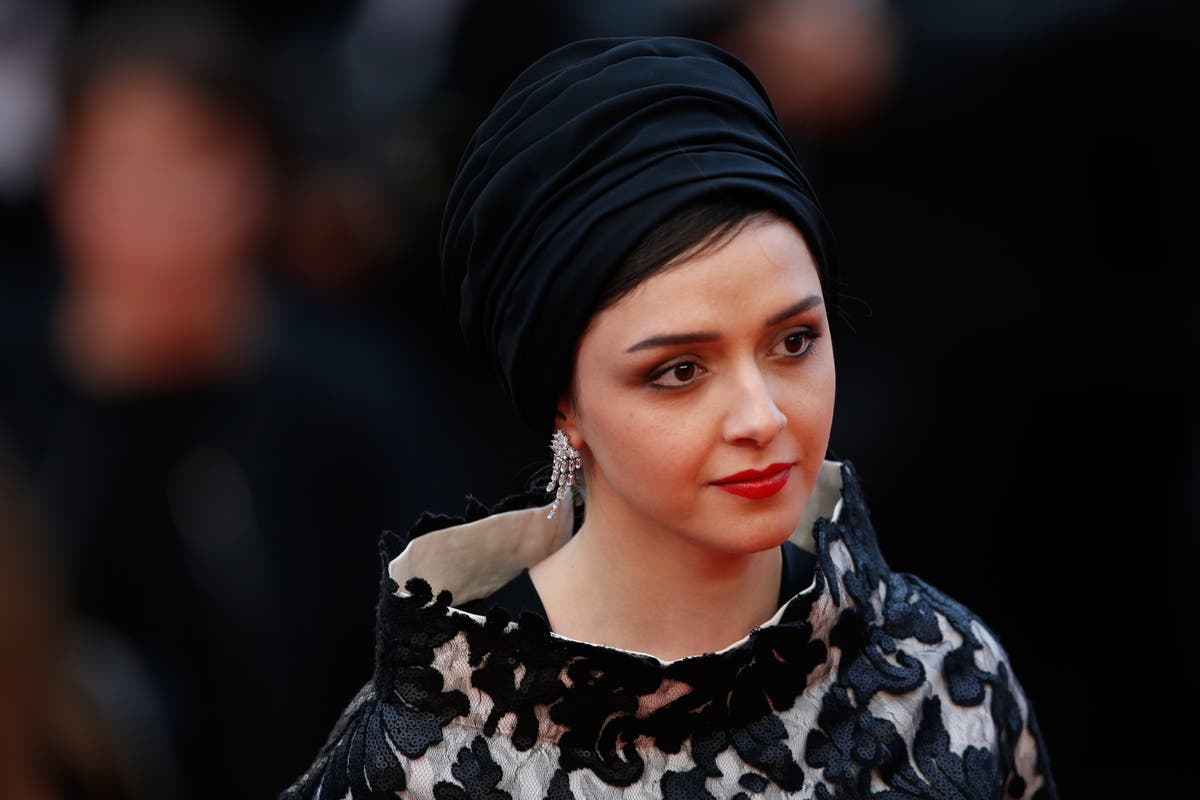 Irani Movies Taraneh Alidoosti Sex Scene - Taraneh Alidoosti: Top Iranian actress poses without headscarf | The  Independent