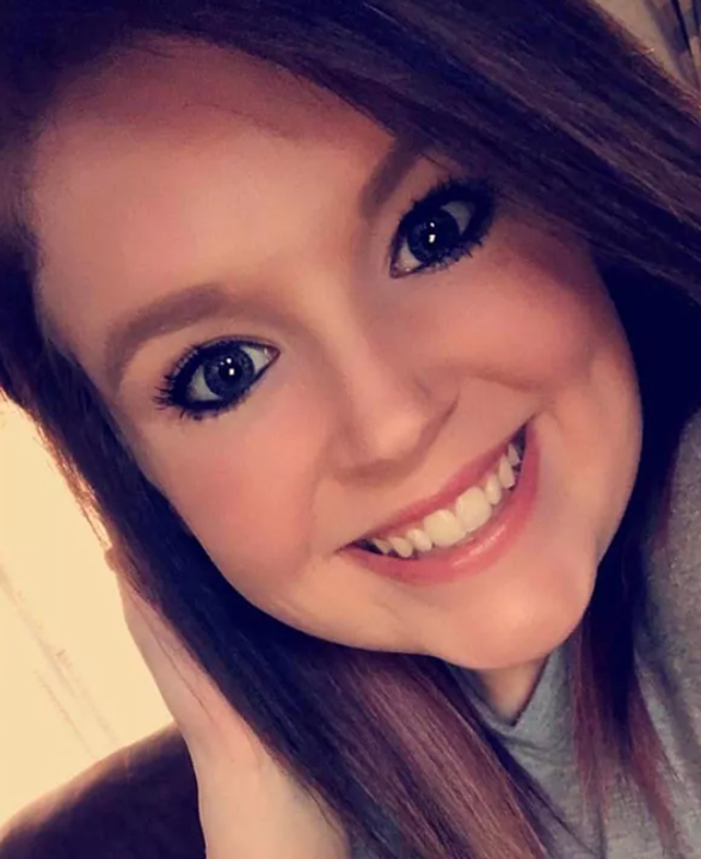 Texas woman sentenced to death for stabbing friend 100 times and ...