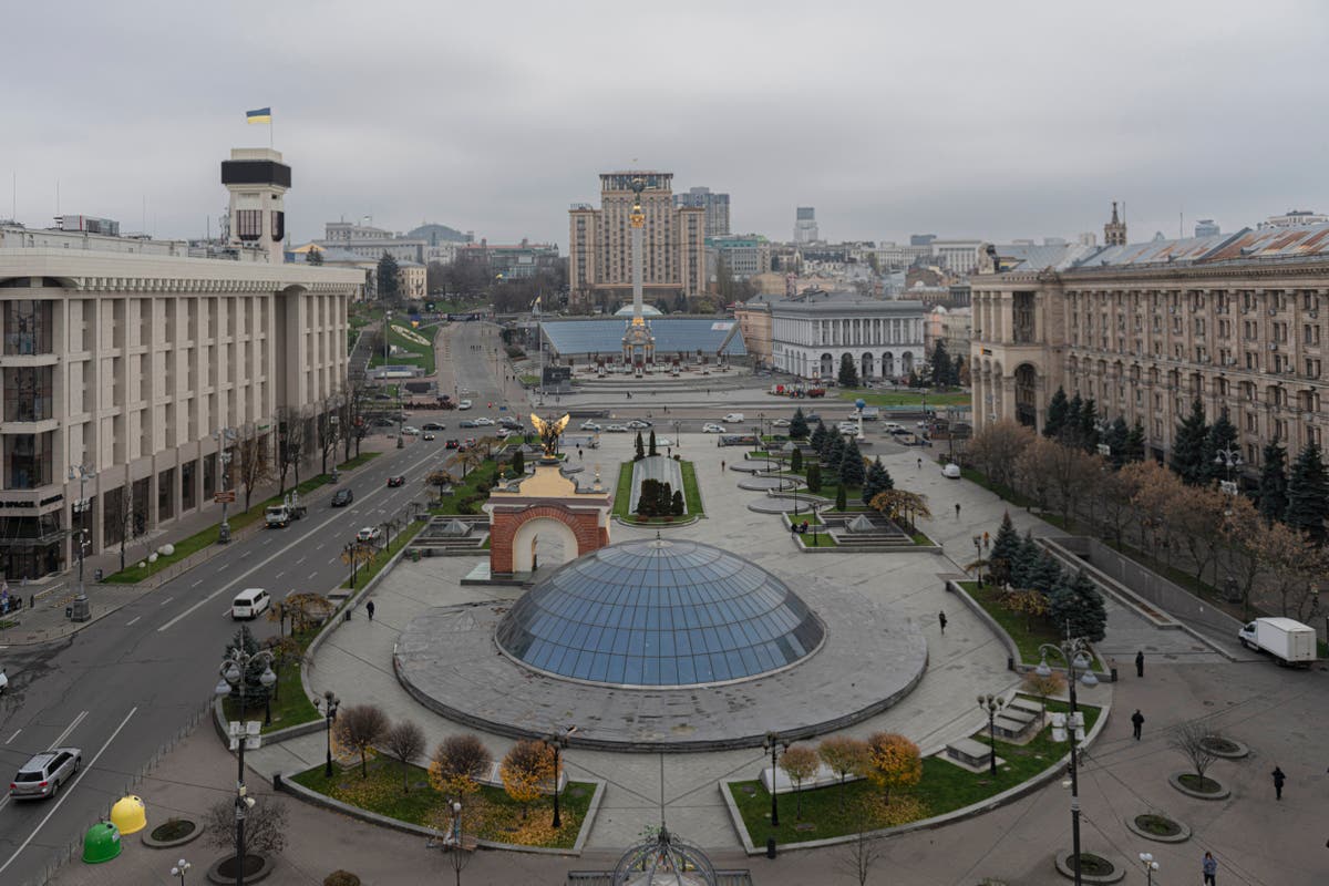 Russia-Ukraine war – latest news: Kyiv claims big gains towards Kherson after Putin’s retreat