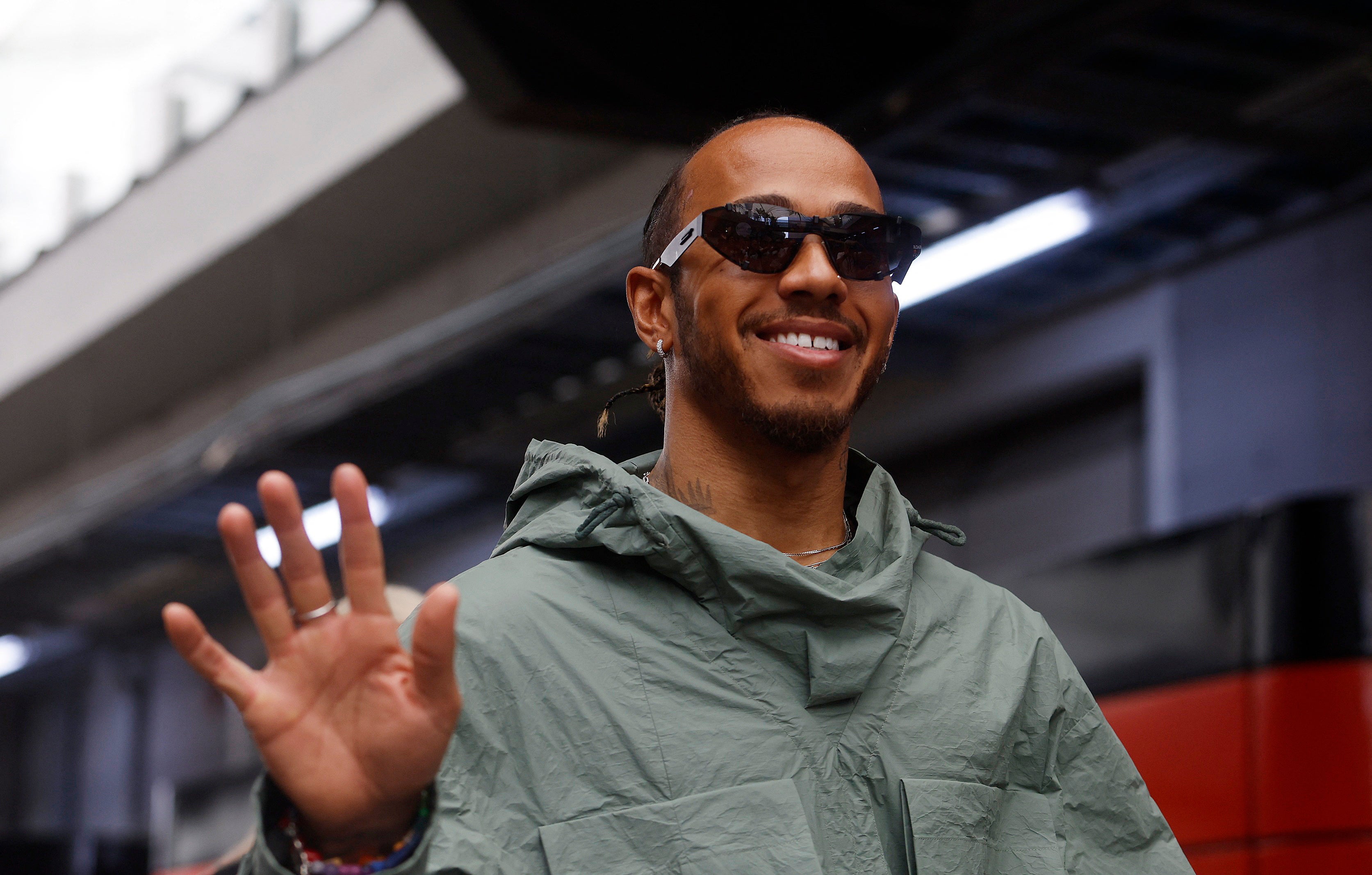 Lewis Hamilton hoping for ‘amazing comeback’ from Mercedes in constructors’ championship