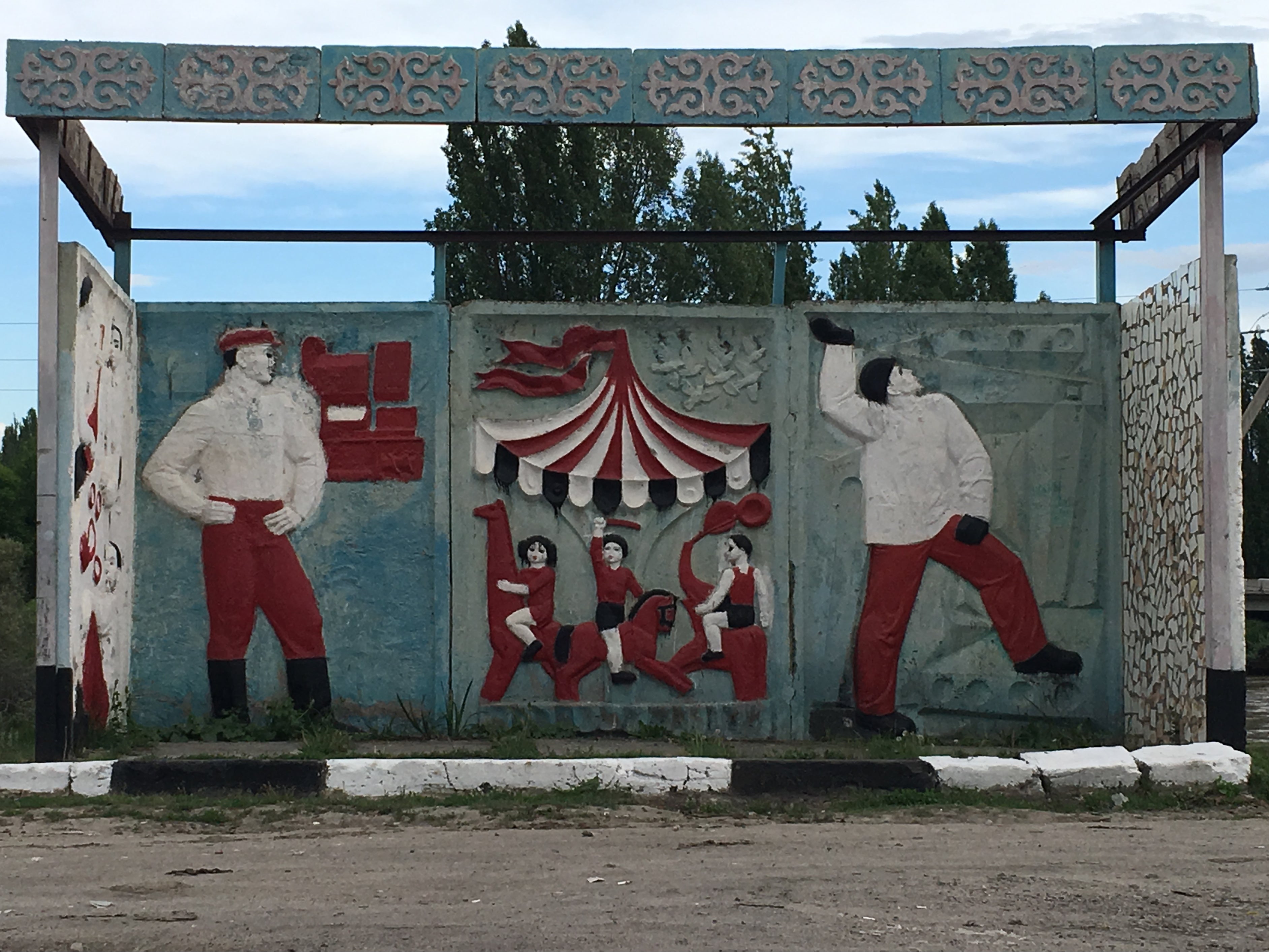 ‘Feel nomads, feel happiness’ – the slogan of the Kyrgyz Republic, which is noted for its decorative bus shelters