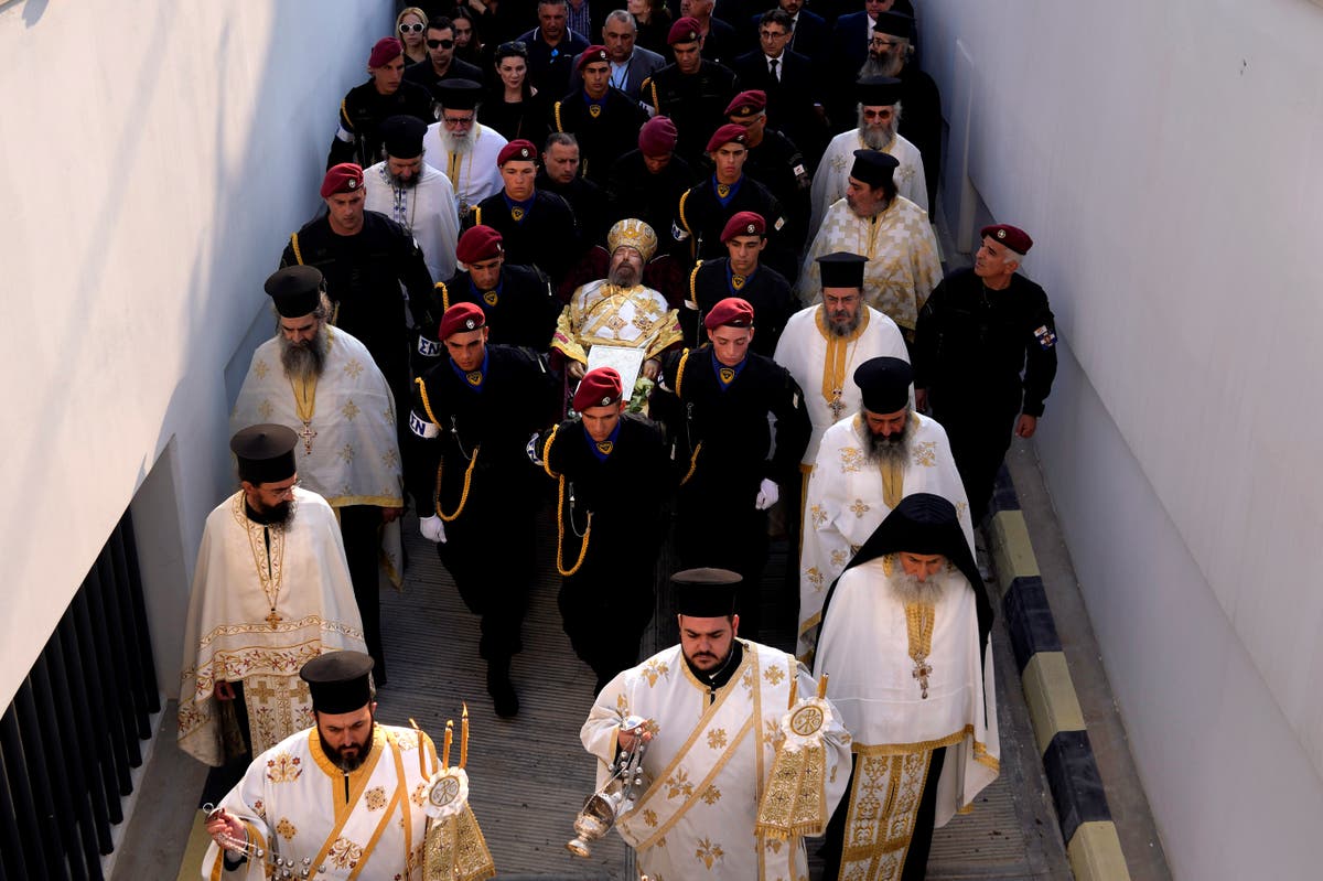 Cyprus Church leader Archbishop Chrysostomos II laid to rest Cyprus Church leader Archbishop Chrysostomos II laid to rest