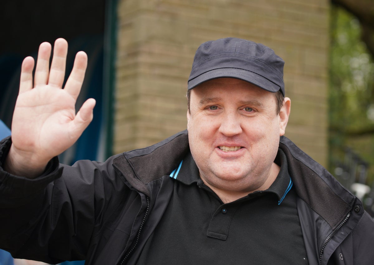 Peter Kay breaks down in tears as first live show in comeback tour begins