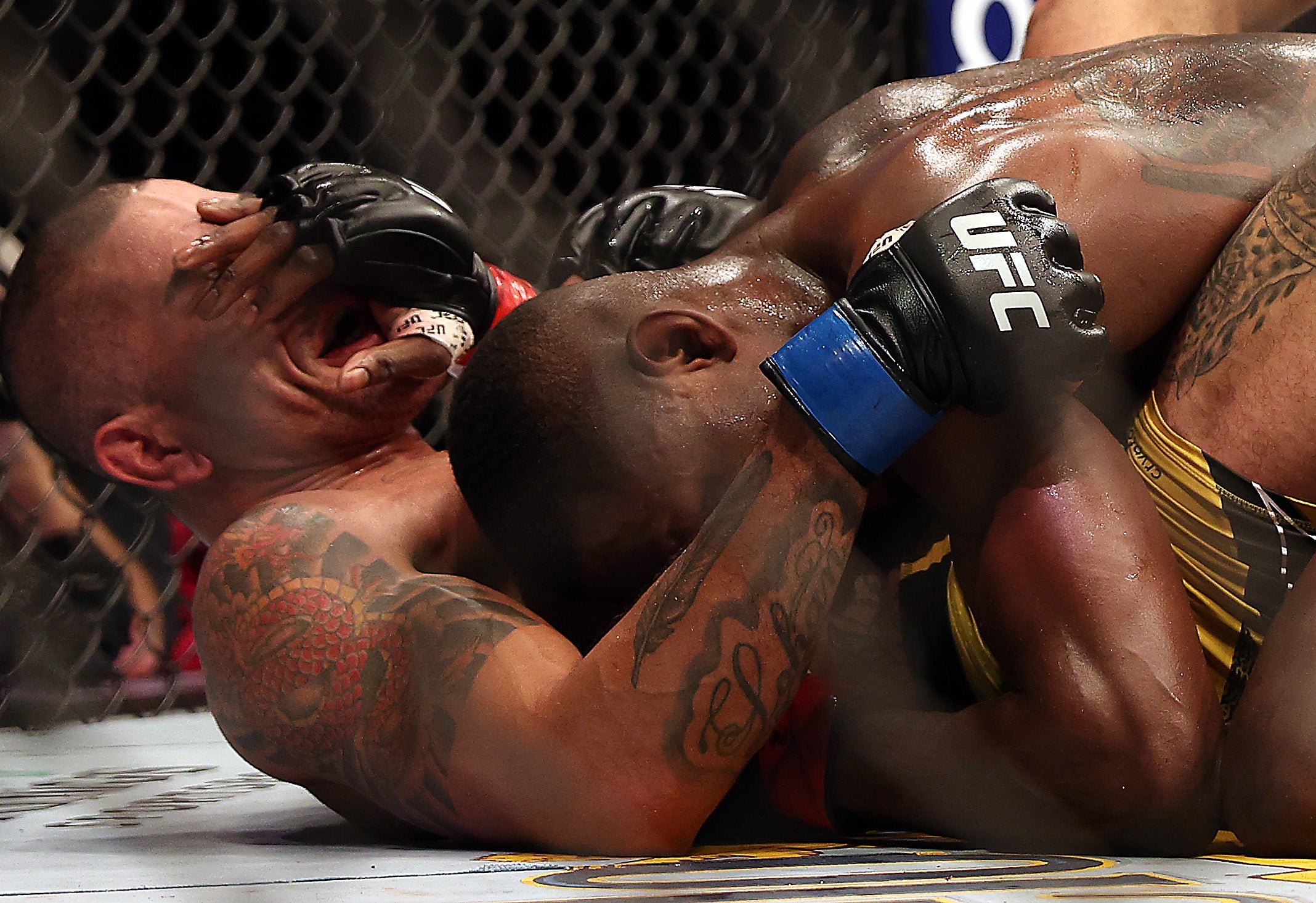 Adesanya displayed superior grappling skills as he pulled ahead on the scorecards