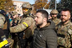 Ukraine-Russia news – live: Zelensky says country is ‘ready for peace’ on Kherson visit
