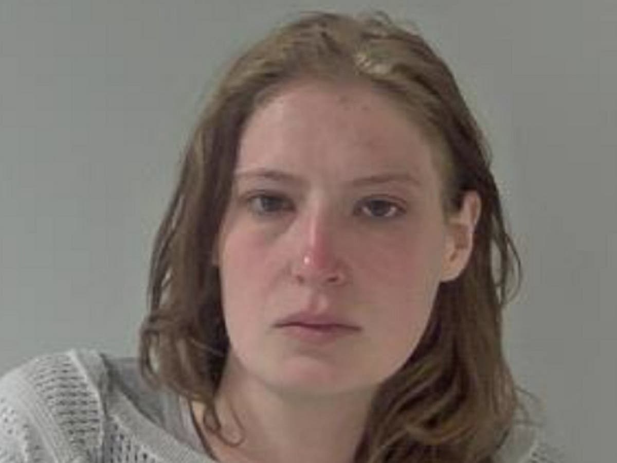 Woman banned from Primark after ripping worker’s shirt for ‘flirting’ Woman banned from Primark after ripping worker’s shirt for ‘flirting’