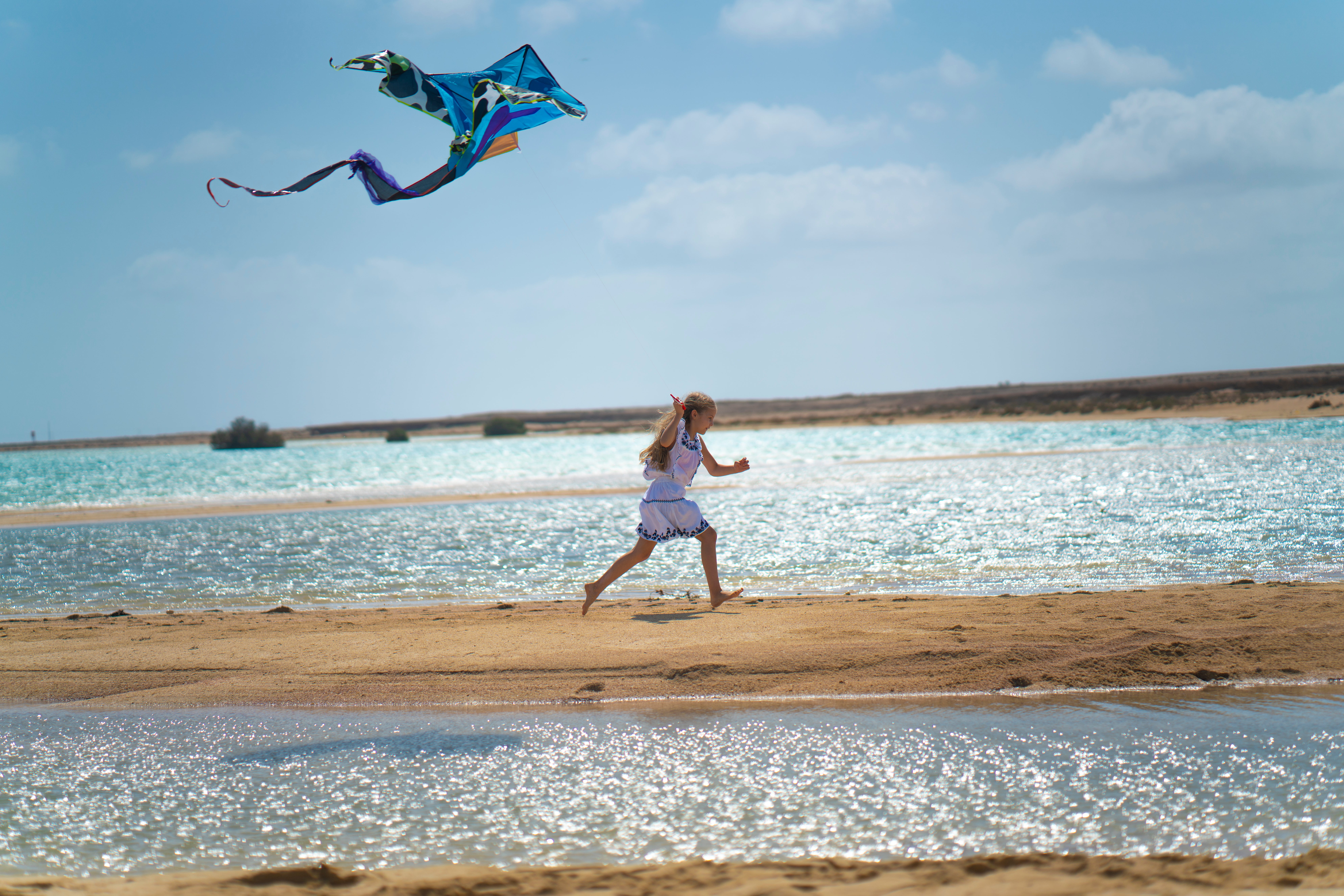 Enjoy golden sands and turquoise waters on one of Saudi’s many stunning beaches