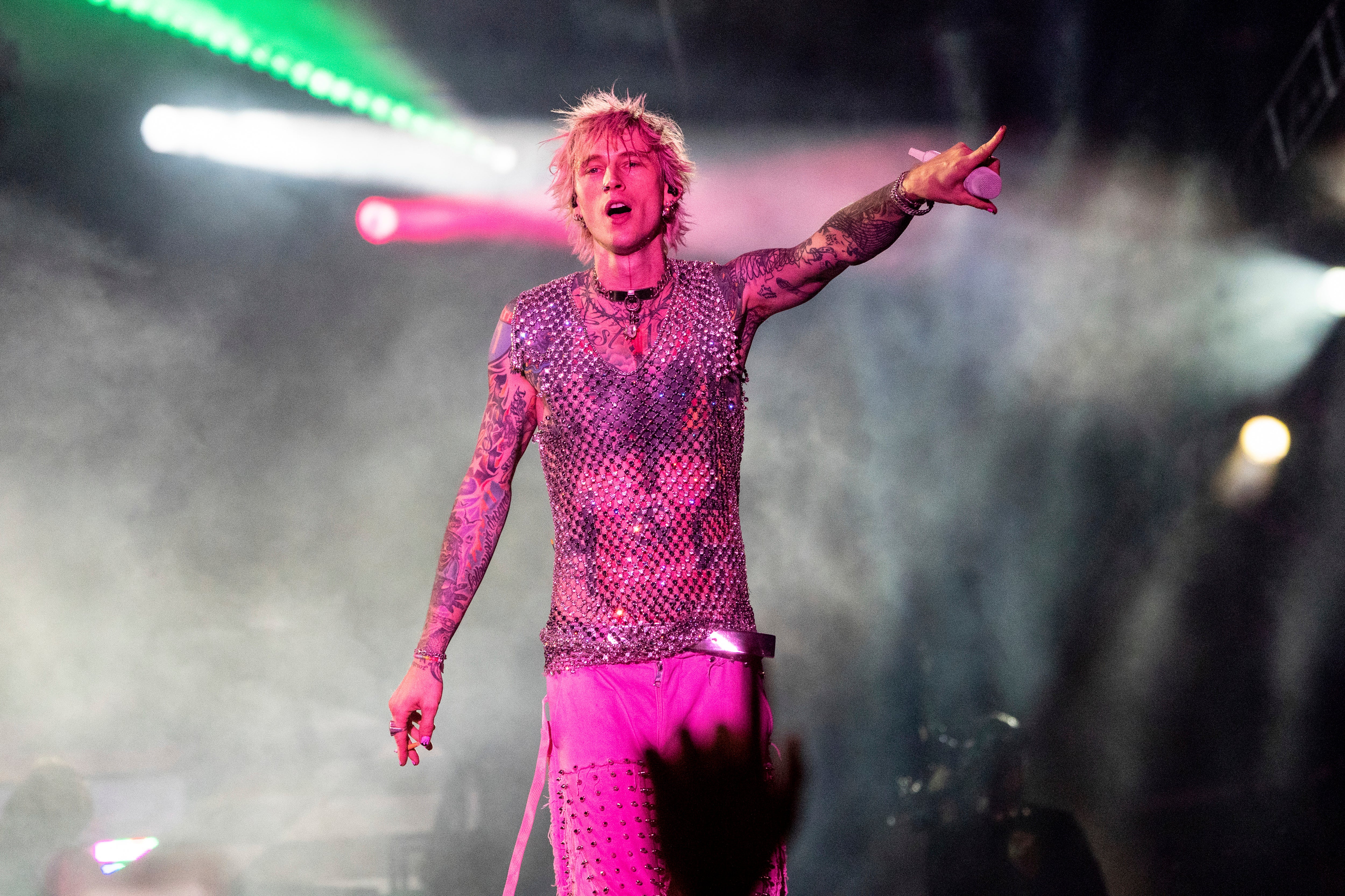 Film-Taurus-Machine Gun Kelly