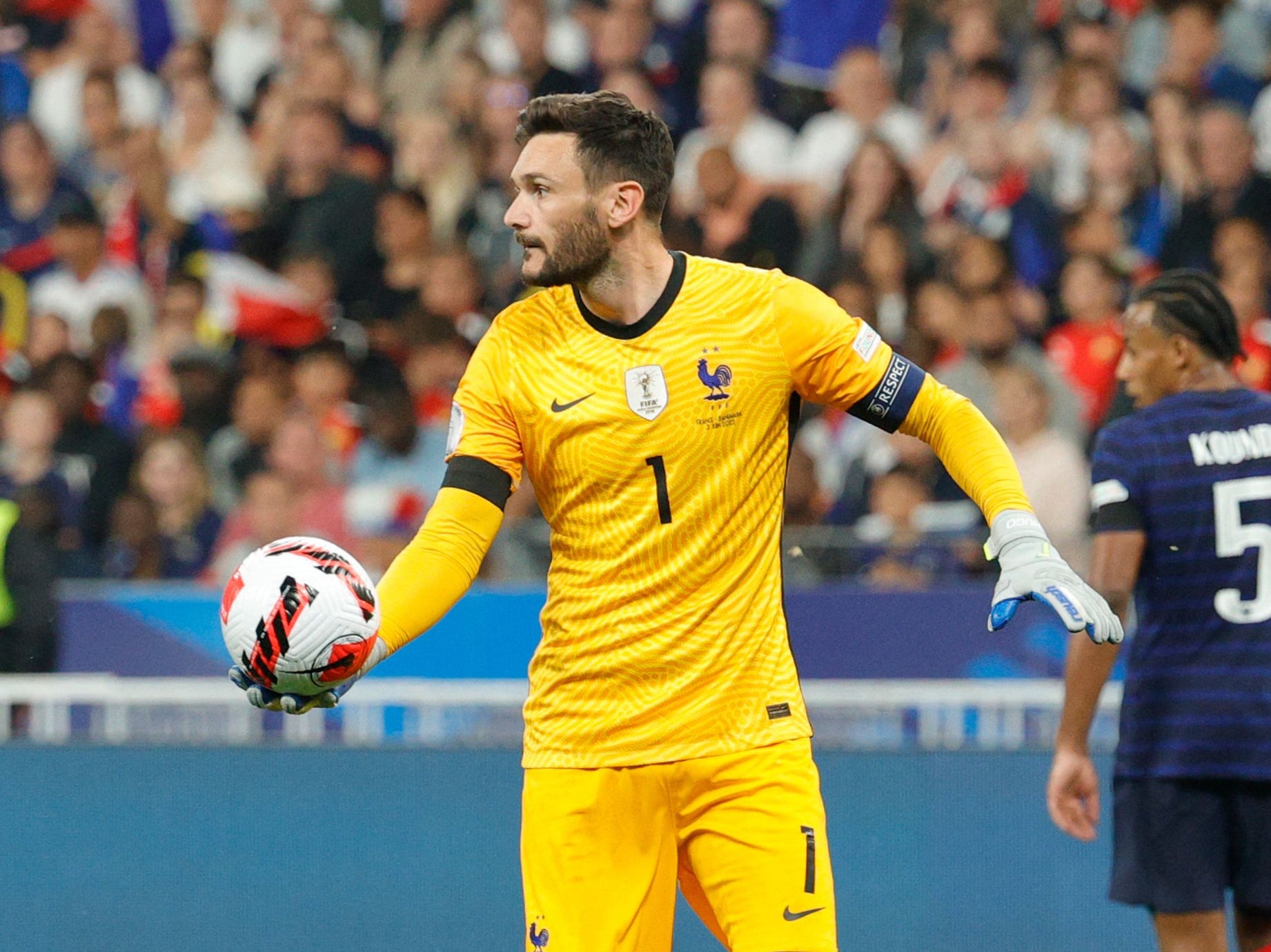 Hugo Lloris: France goalkeeper won't wear rainbow armband at World