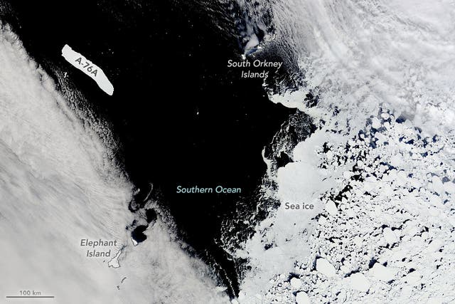<p>The massive A-76A iceberg is drifting towards the Drake Passage</p>