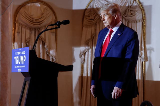 <p>Donald Trump approaches announcing his 2024 White House bid at Mar-a-Lago estate in Palm Beach, Florida</p>
