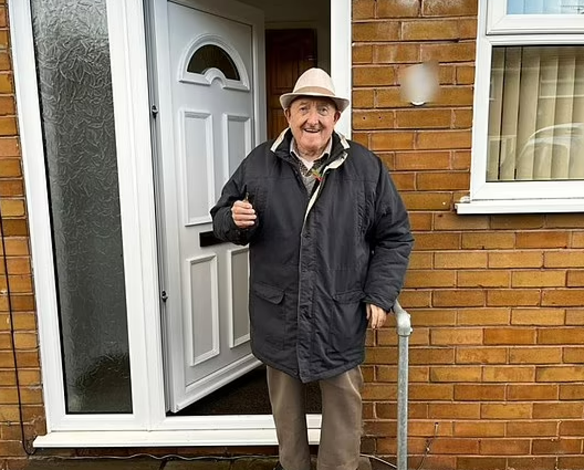 Pensioner becomes Britain&rsquo;s &lsquo;oldest first-time buyer&rsquo;