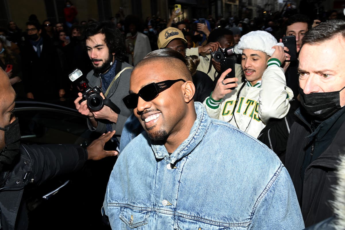 London tattoo removal studio offers to remove Kanye West tattoos for free