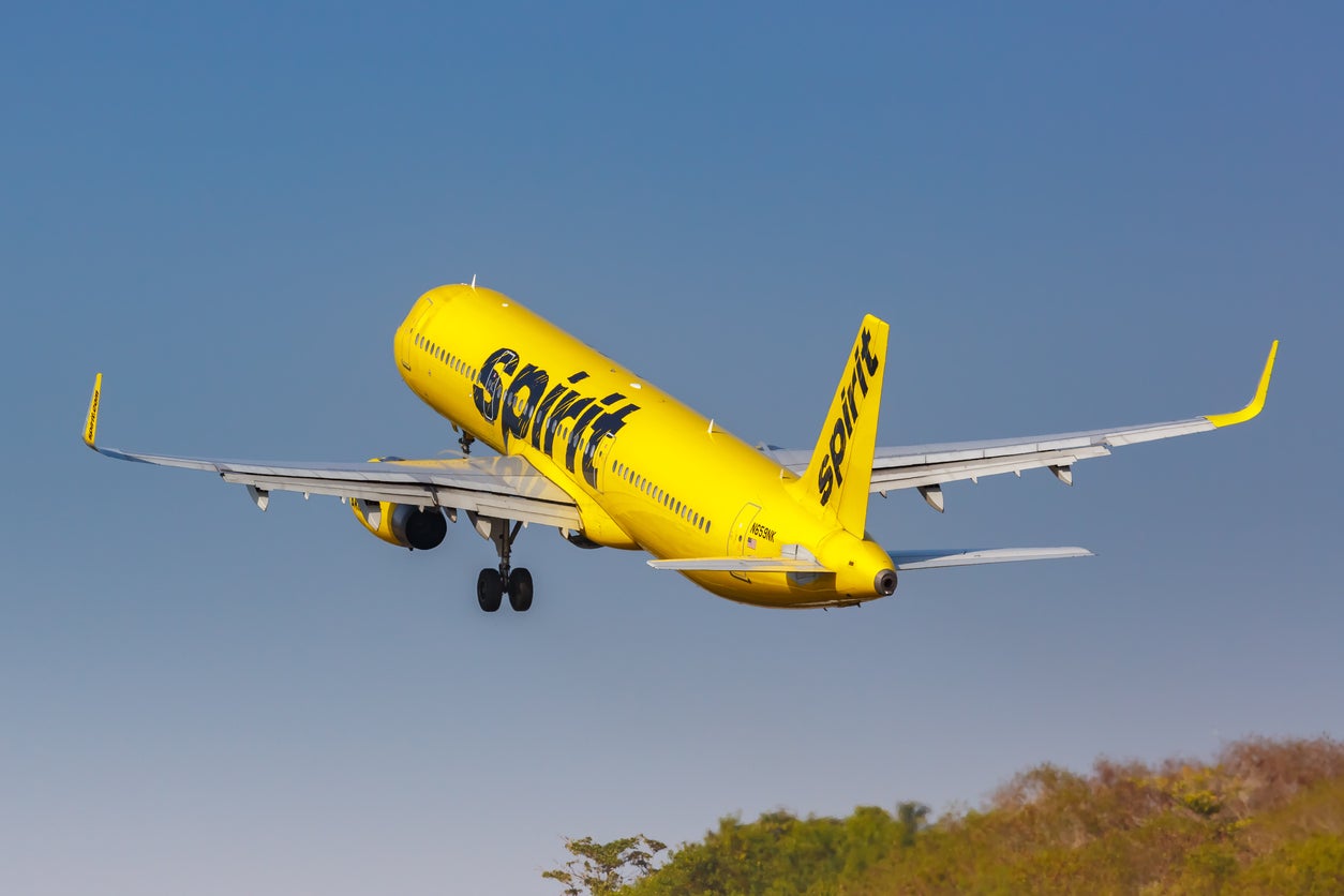 The Spirit Airlines plane returned to Miami