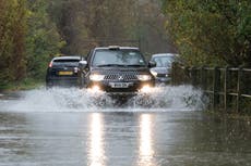 Drivers face £1,000 fine for driving in bad weather 