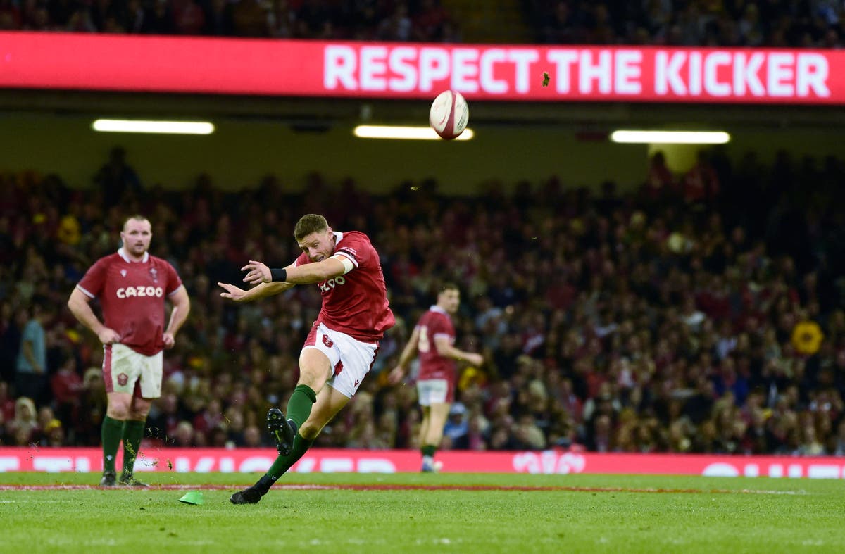 Rhys Priestland&rsquo;s &lsquo;mental resilience&rsquo; praised as Wales No 10