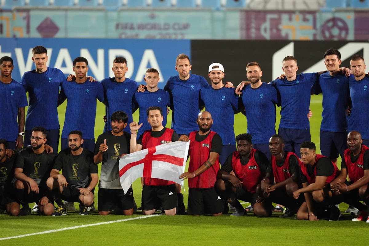 World Cup 2022 LIVE: England squad meet migrant workers in Qatar as Sadio Mane is ruled out for Senegal World Cup 2022 LIVE: England squad meet migrant workers in Qatar as Sadio Mane is ruled out for Senegal
