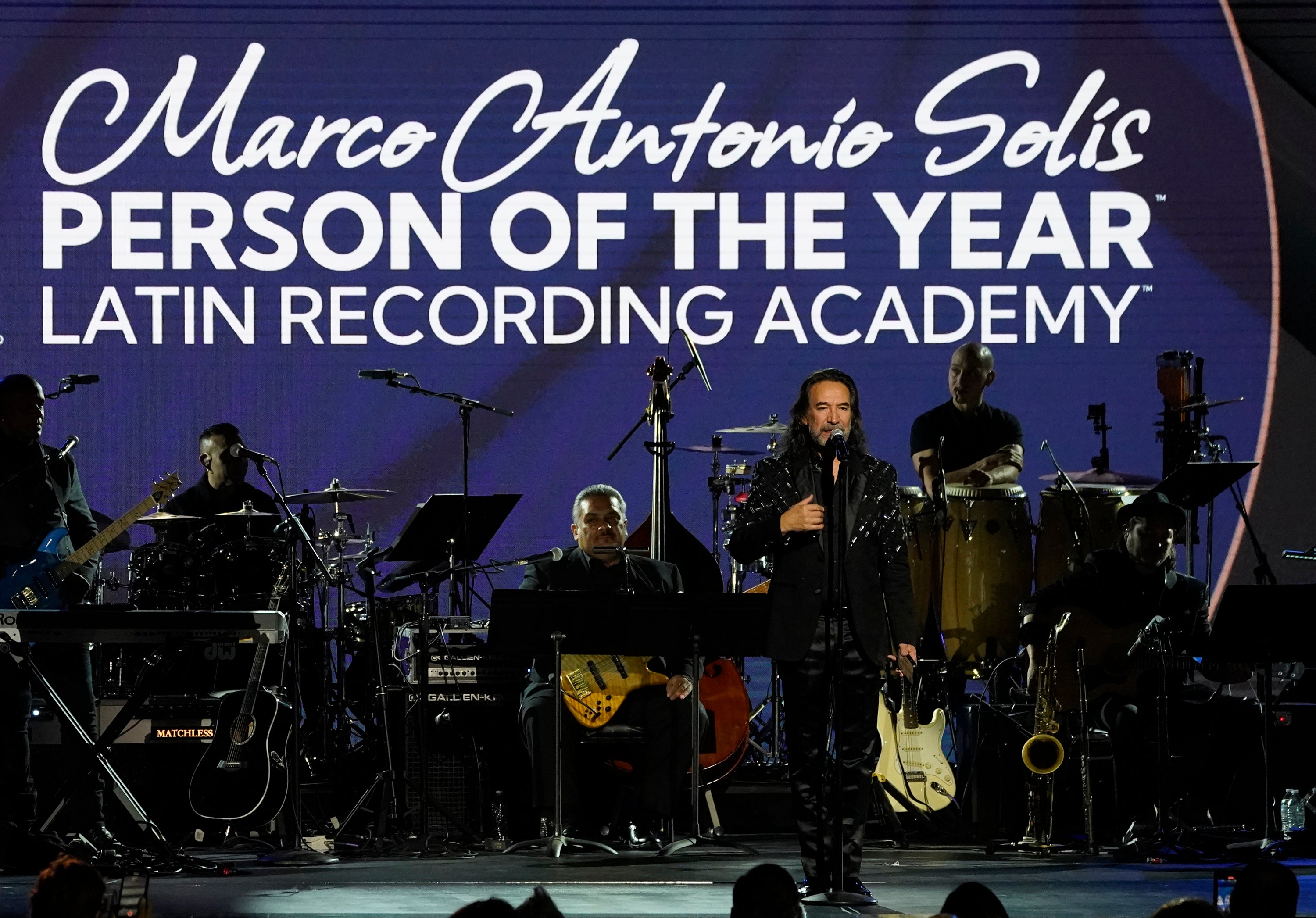 LATIN GRAMMY-PERSONA DEL AÑO