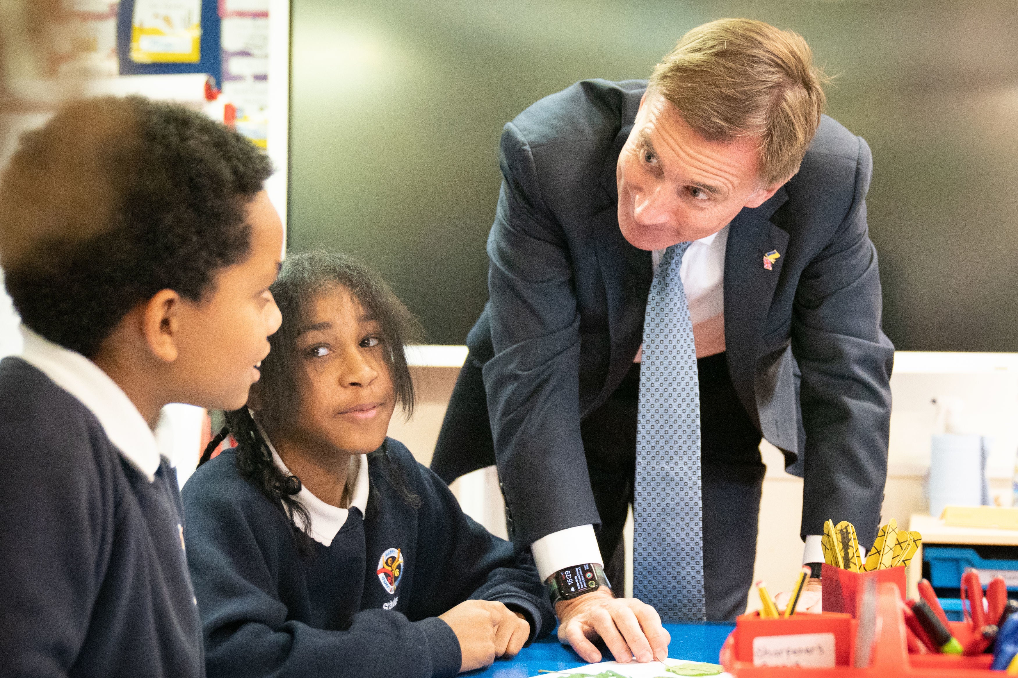 After delivering his autumn statement, Jeremy Hunt met pupils at St Jude’s Church of England Primary School in south London