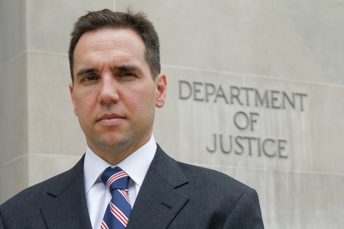 New special counsel has long career confronting corruption The
