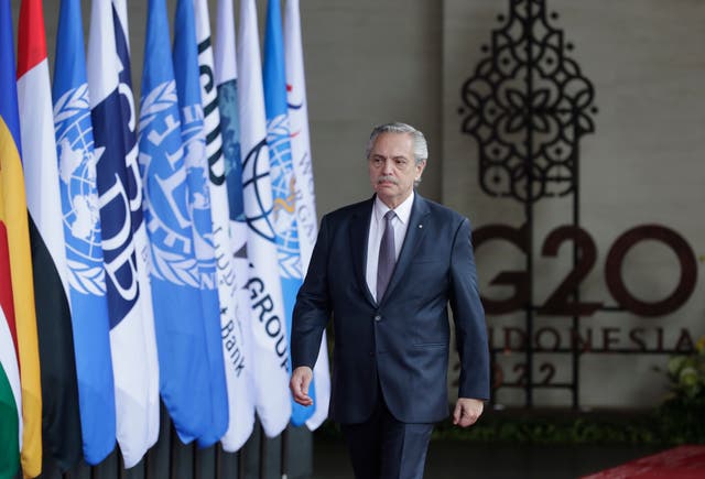 ARGENTINA-FERNÁNDEZ-SALUD