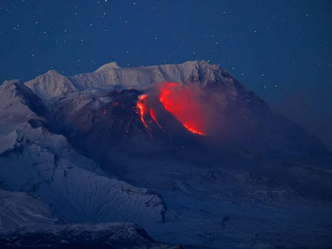 <p>Shiveluch volcano in Kamchatka, Russia is brewing for an eruption</p>