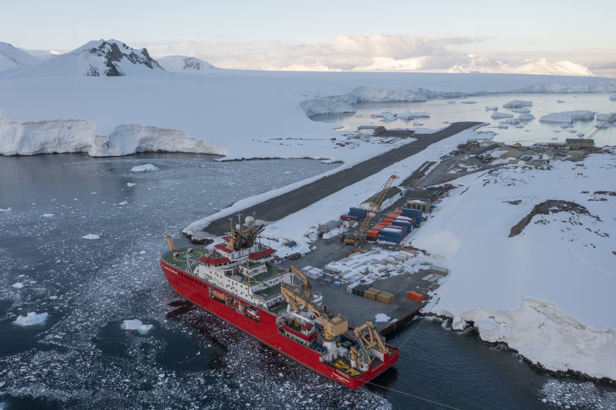 Polar research ship sets sail to study impacts of climate change on Antarctica