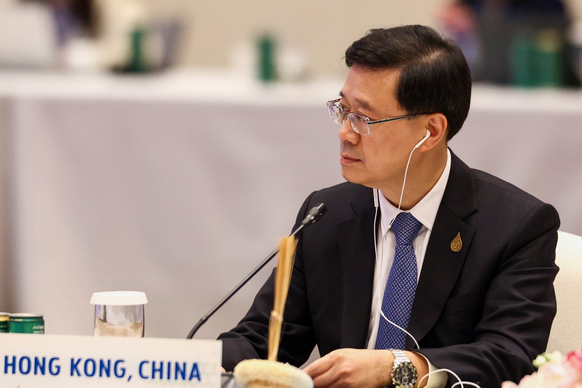 Hong Kong leader Lee tests positive for COVID-19 after APEC