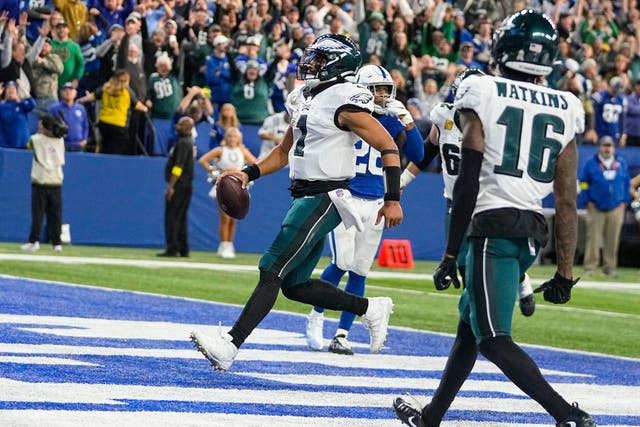 Philadelphia Eagles secure shaky 17-16 victory over Indianapolis Colts (Darron Cummings/AP)