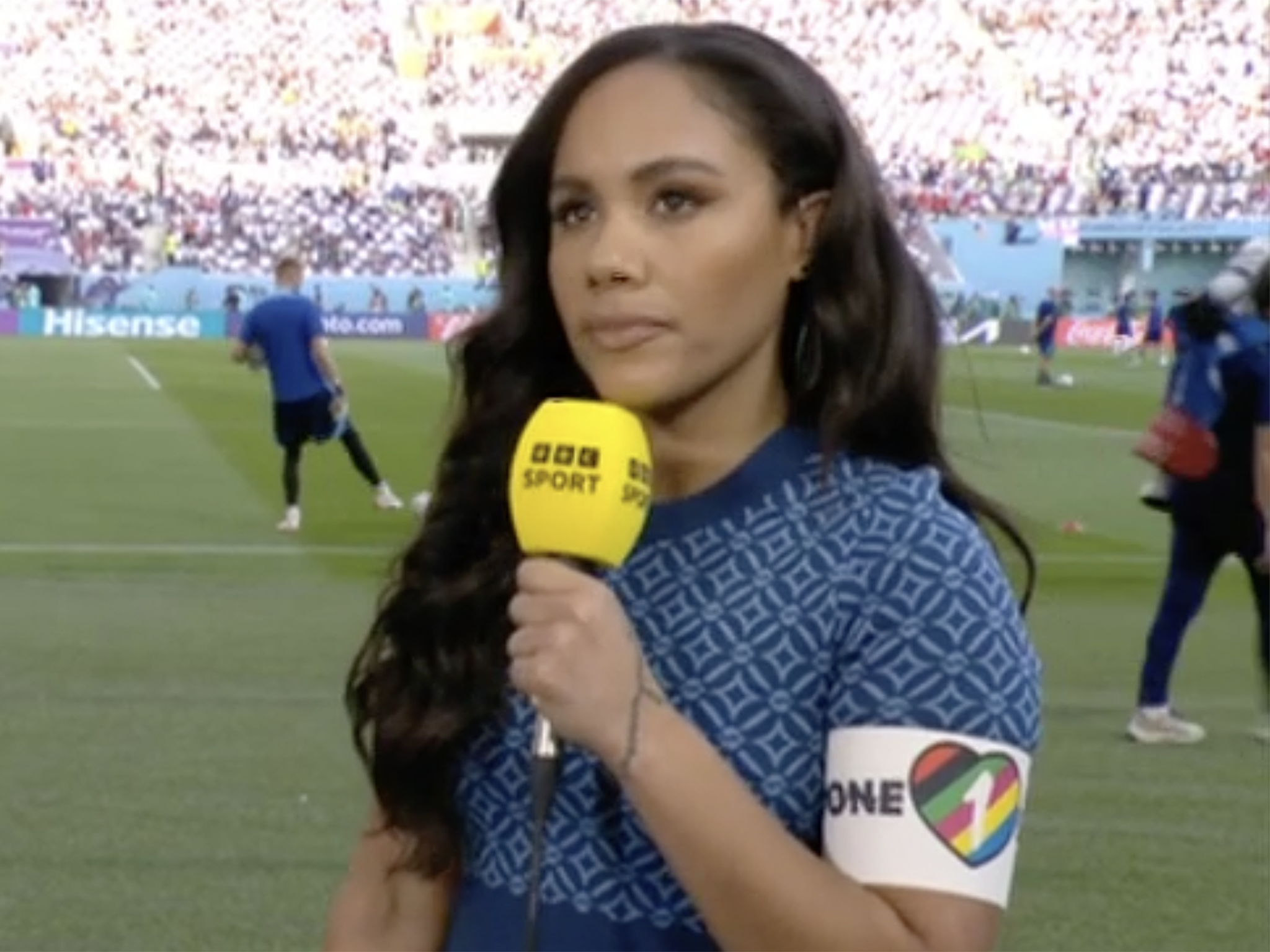 Alex Scott wears OneLove armband on BBC coverage of England vs Iran The Independent