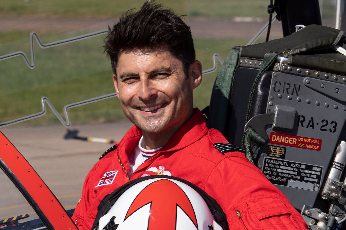 Red Arrows commander suspended after &lsquo;having affair with junior colleague he got pregnant&rsquo; 