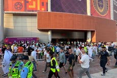 Hundreds of fans report World Cup ticket woes for 2nd day