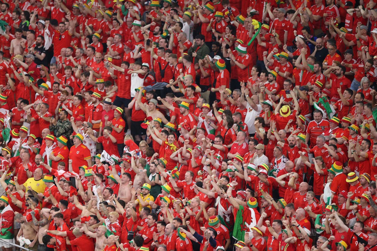 Wales fans have rainbow-coloured hats confiscated before USA game in Qatar, Wales