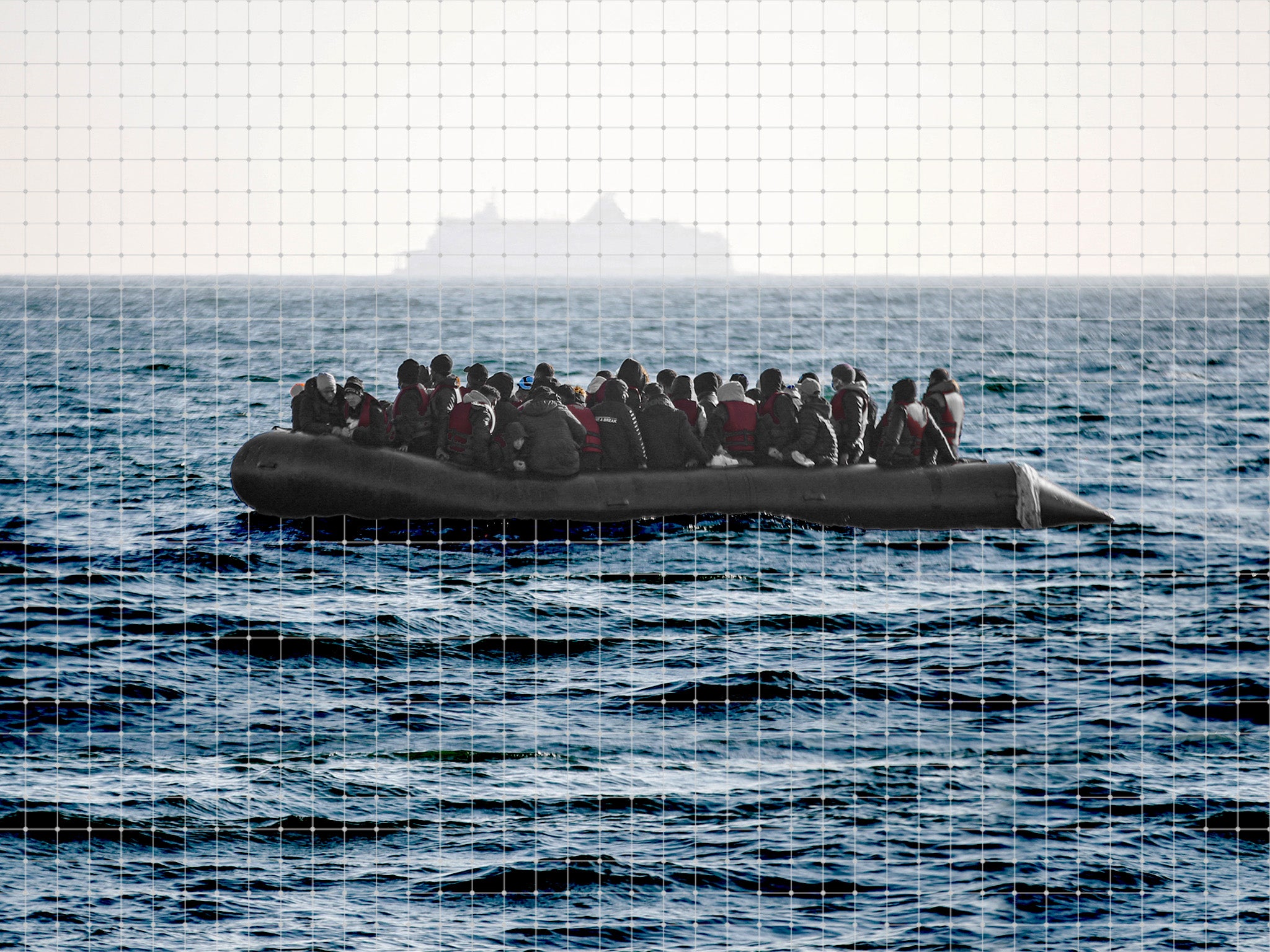 Migrants crossing the Channel (stock)