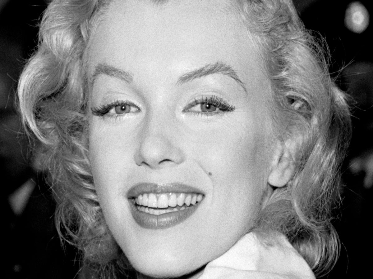 Marilyn Monroe card from estranged father up for auction