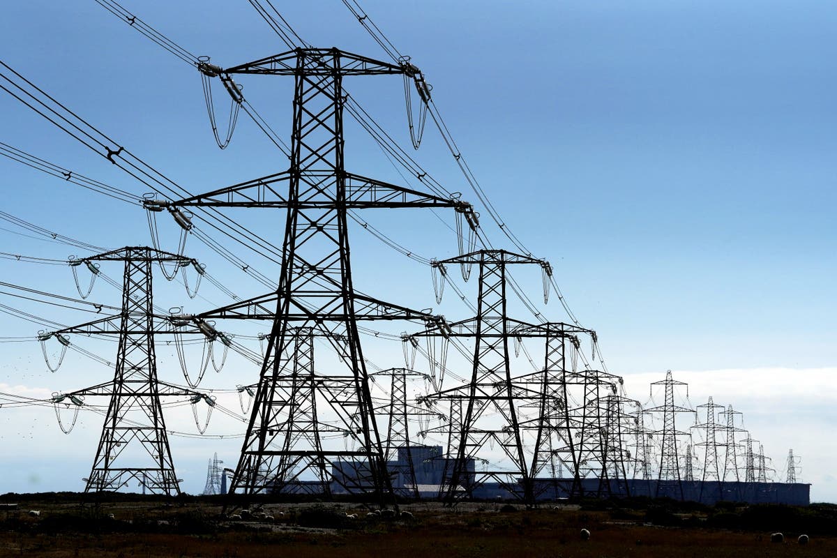 SSE to sell 25% stake in transmission network arm for £1.5bn