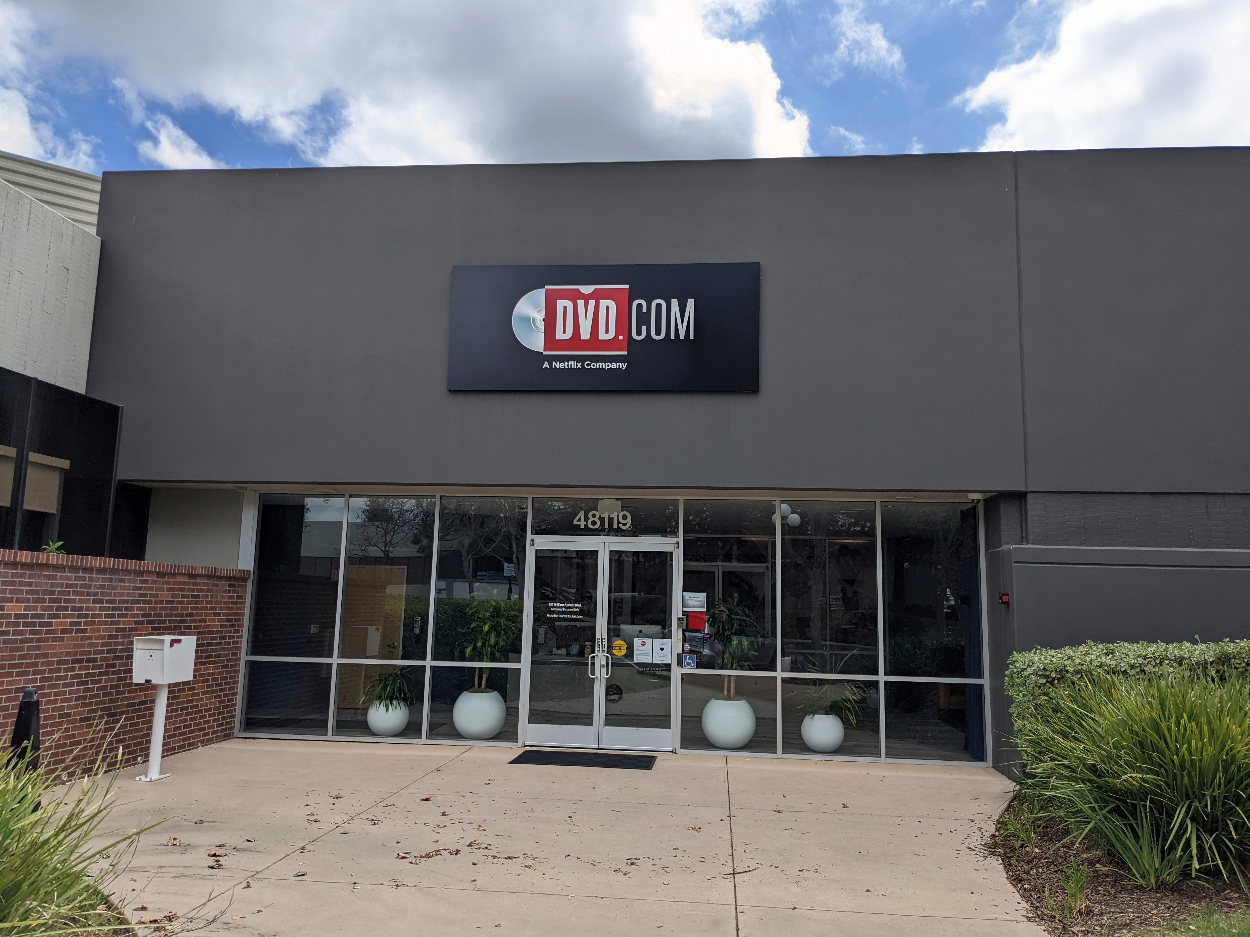 Netflix Dying DVD Service