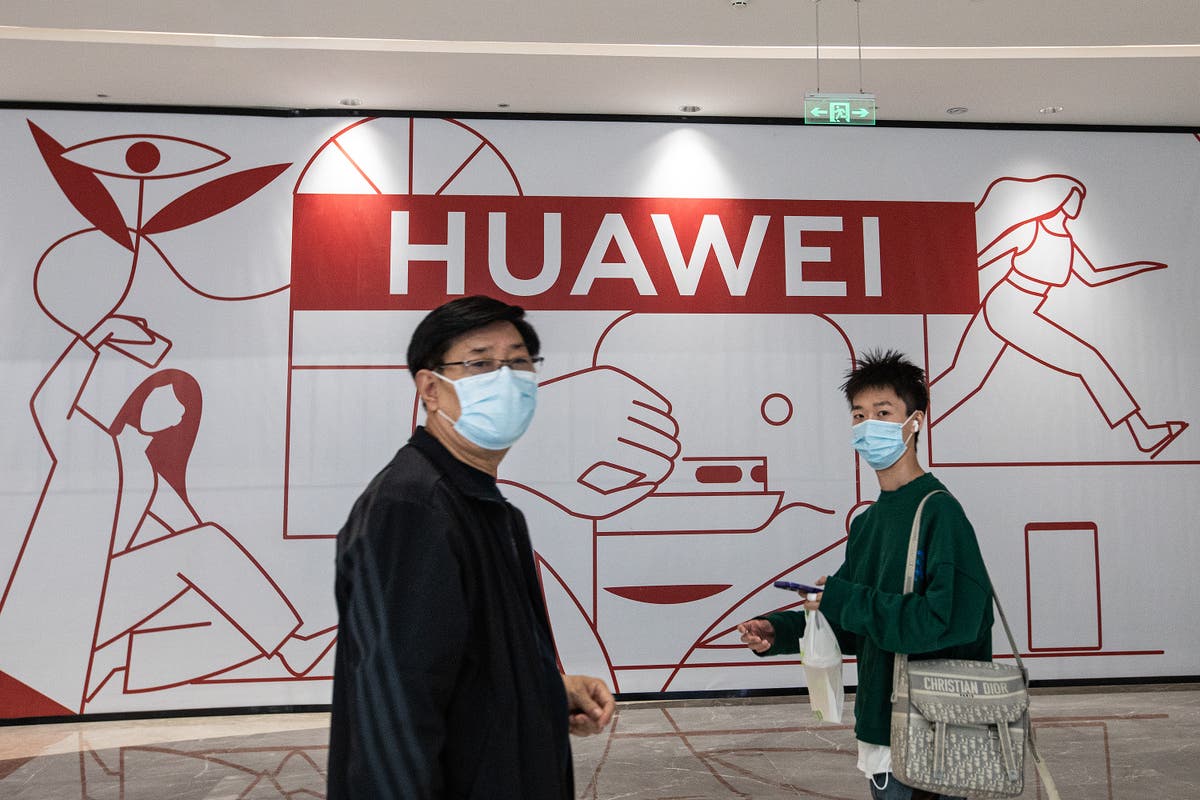 us-bans-sale-of-chinese-tech-from-huawei-and-zte-firms