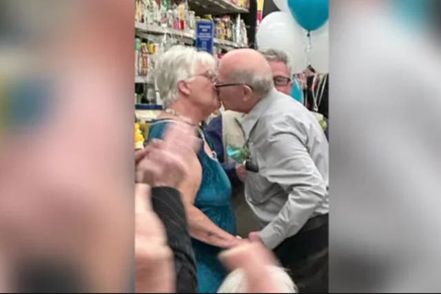 <p>Sweet elderly couple get married at supermarket where they first met</p>