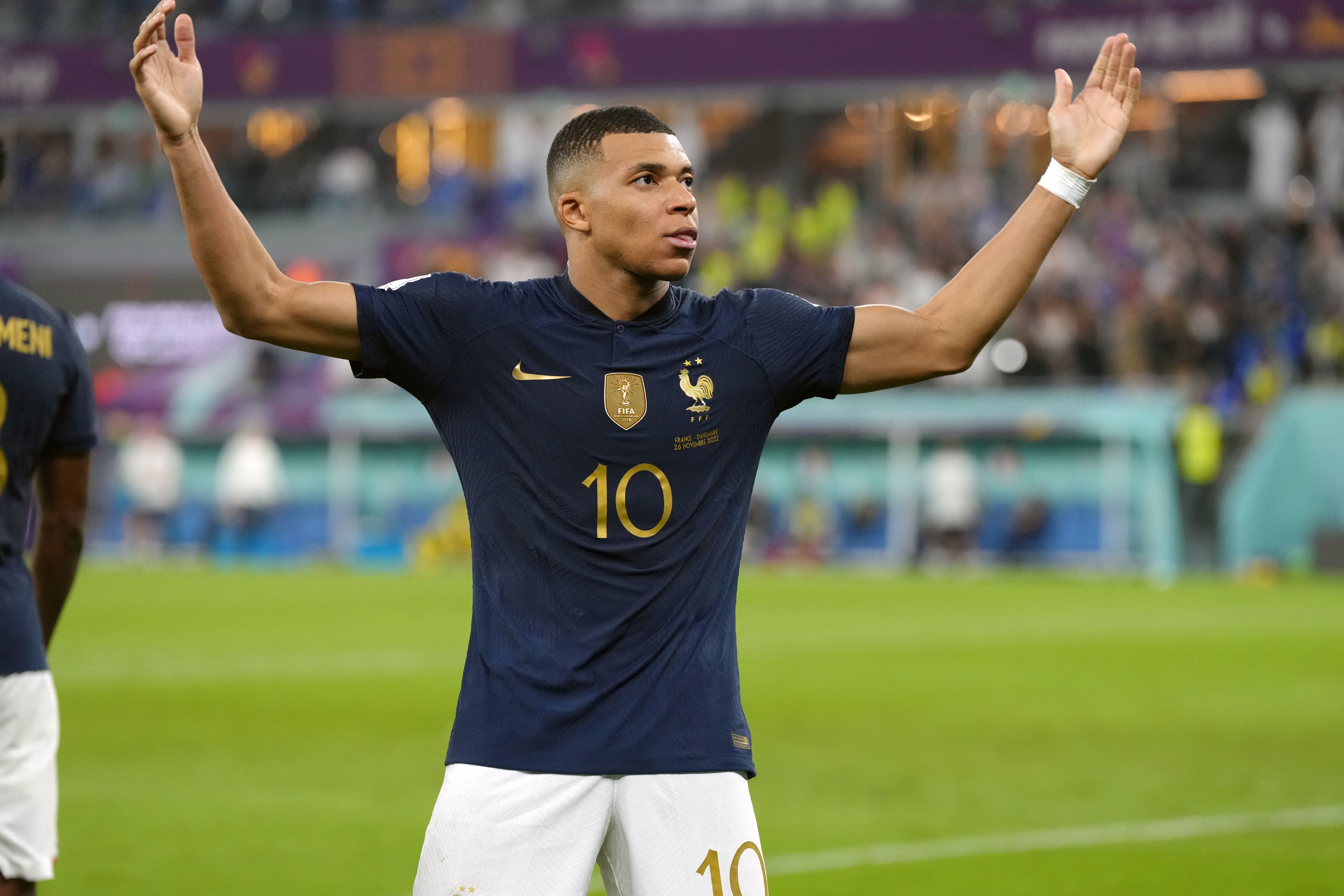 France 10 MBAPPE Home Youth 2018 FIFA World Cup Soccer Jersey