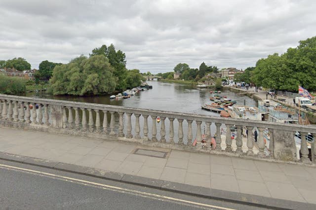 <p>The man died after a fight on Richmond Bridge </p>