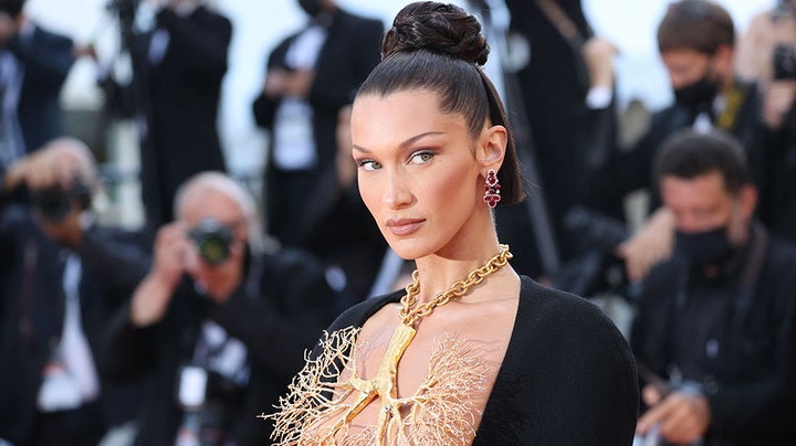 Bella hadid deals name necklace