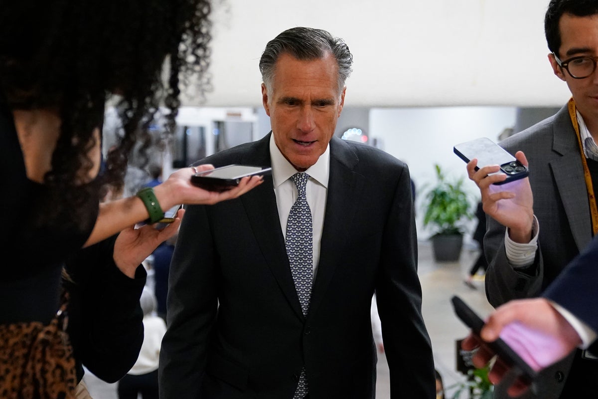 Mitt Romney breaks from GOP to defend Biden response to Chinese spy balloon