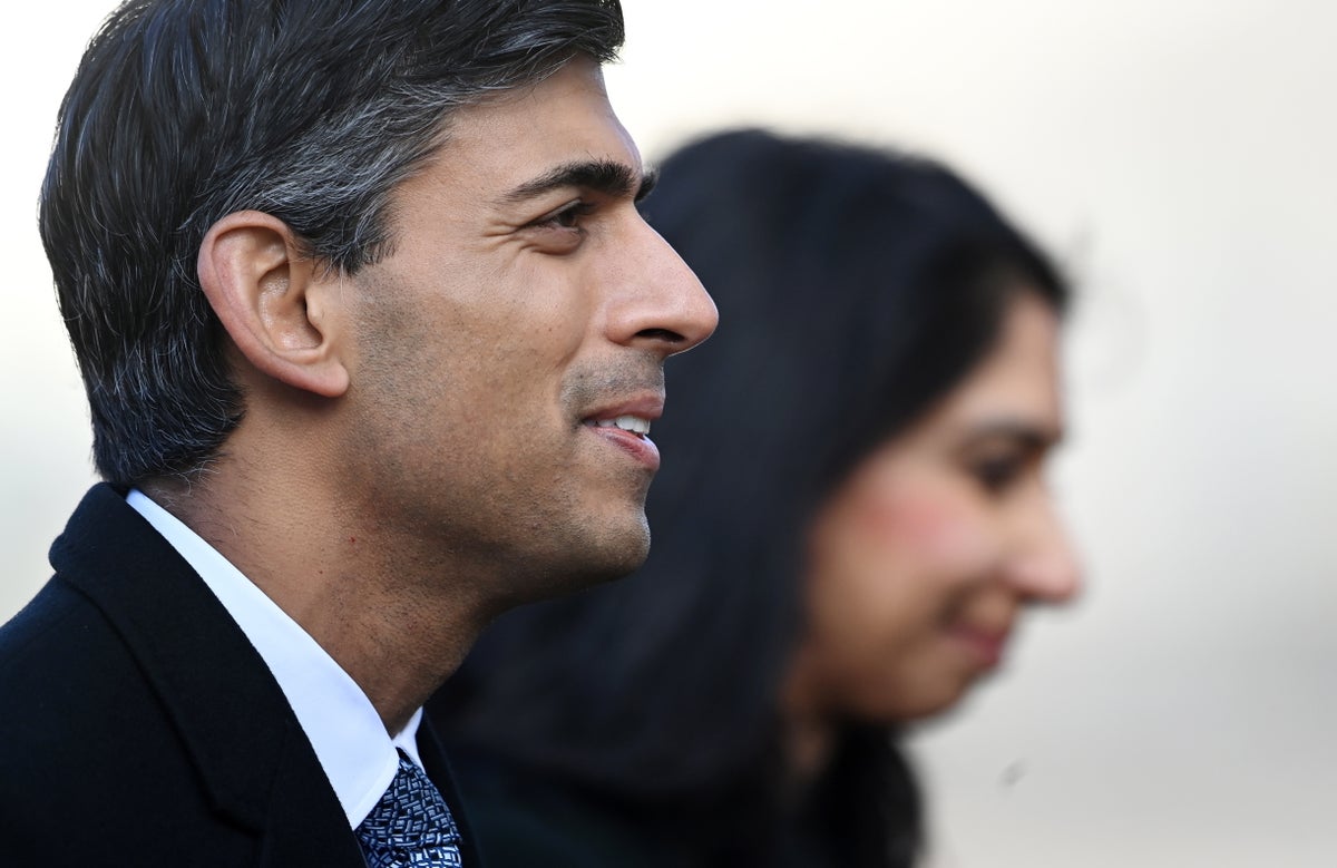 Rishi Sunak wrong to 'clean the slate' on Braverman's breach of standards, report says