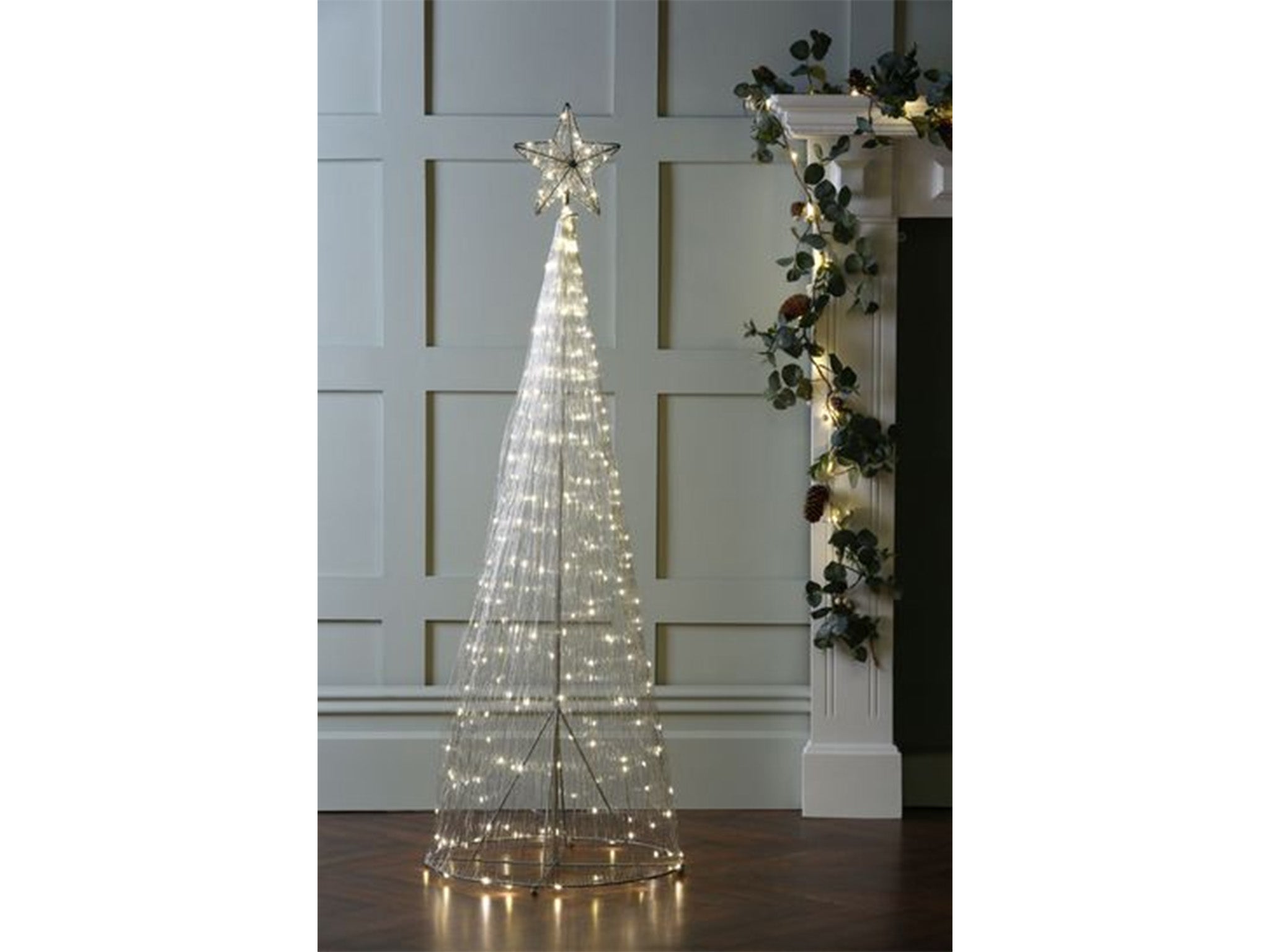 Laura Ashley Elsa LED with star Christmas tree
